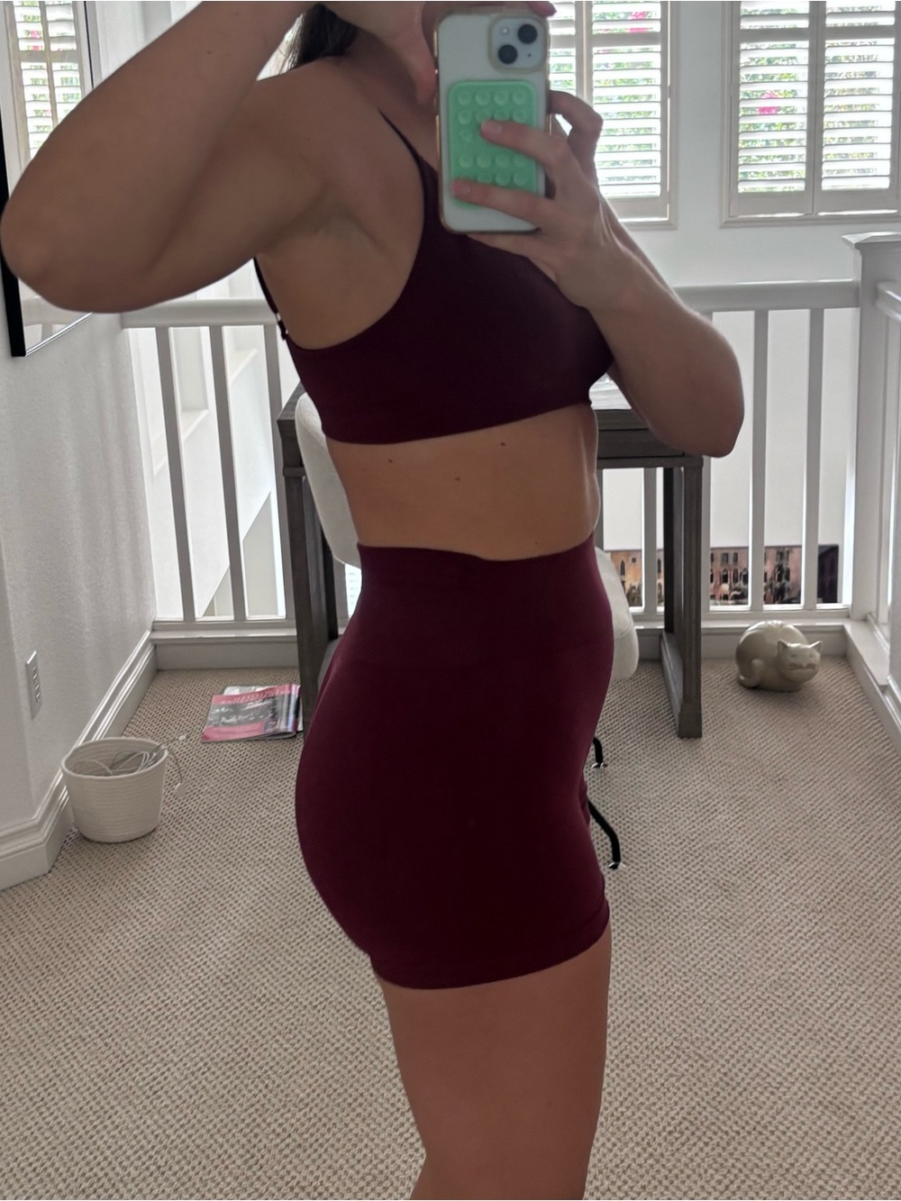 Wine Burgundy Seamless Sports Bralette & High-Waist Shorts Set - Picture 5 of 5